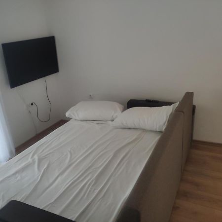 Apartment Tome Biograd Na Moru Eksteriør bilde