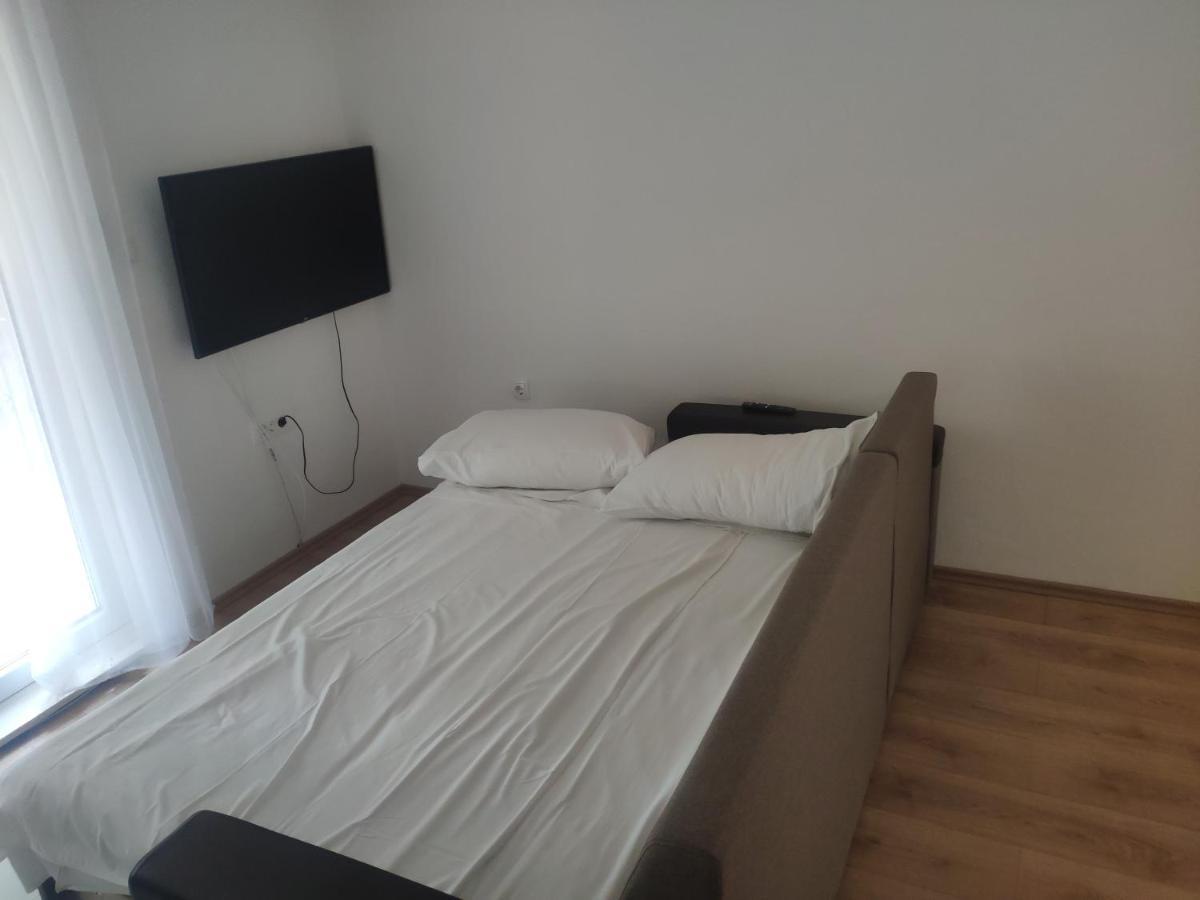 Apartment Tome Biograd Na Moru Eksteriør bilde